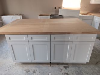 New Unused Kitchen Cabinets