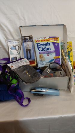 Pet Supplies Lot. Some used. Most New.