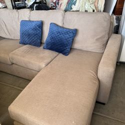 Reversible Sectional