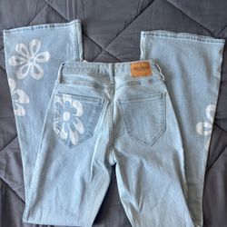 Hollister girls jeans brand new size 25