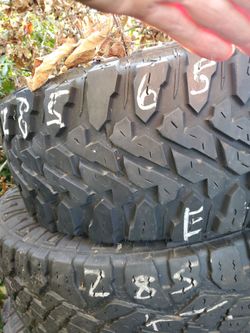 285/65/18 single 10 ply tire