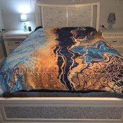 Queen Size Bedroom Set