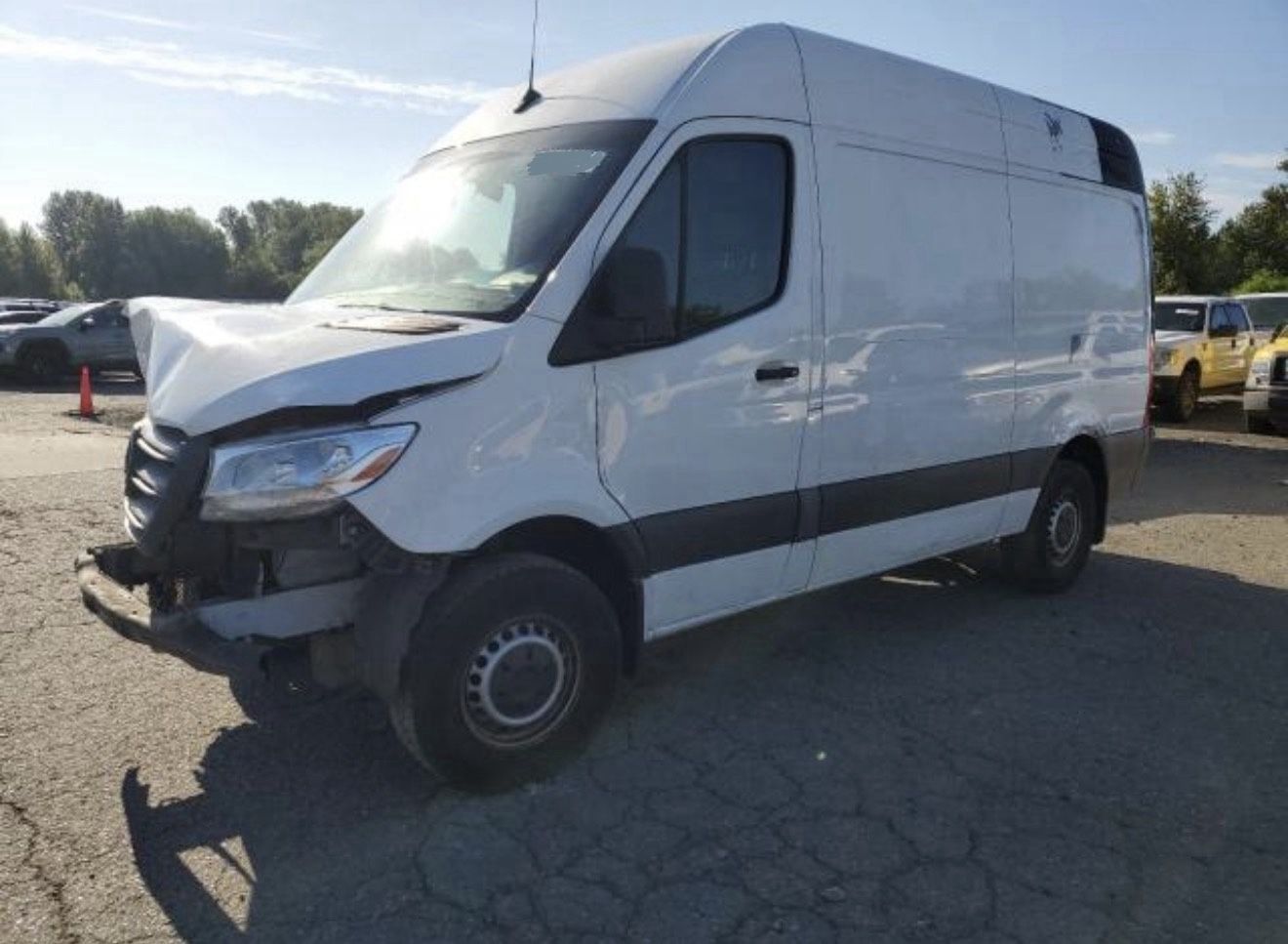 2020 Mercedes Benz sprinter Part Out