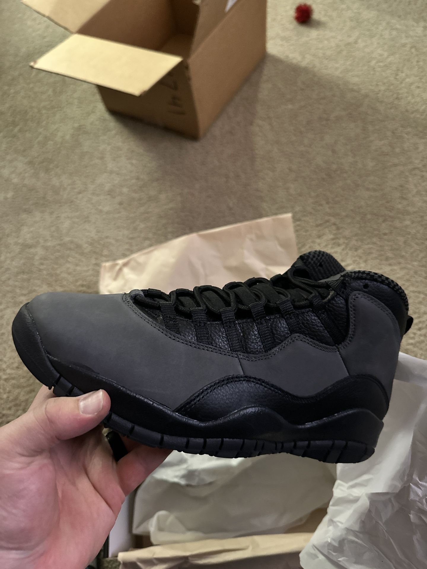 Men Jordan Retro 10 Size 11 Shadows 