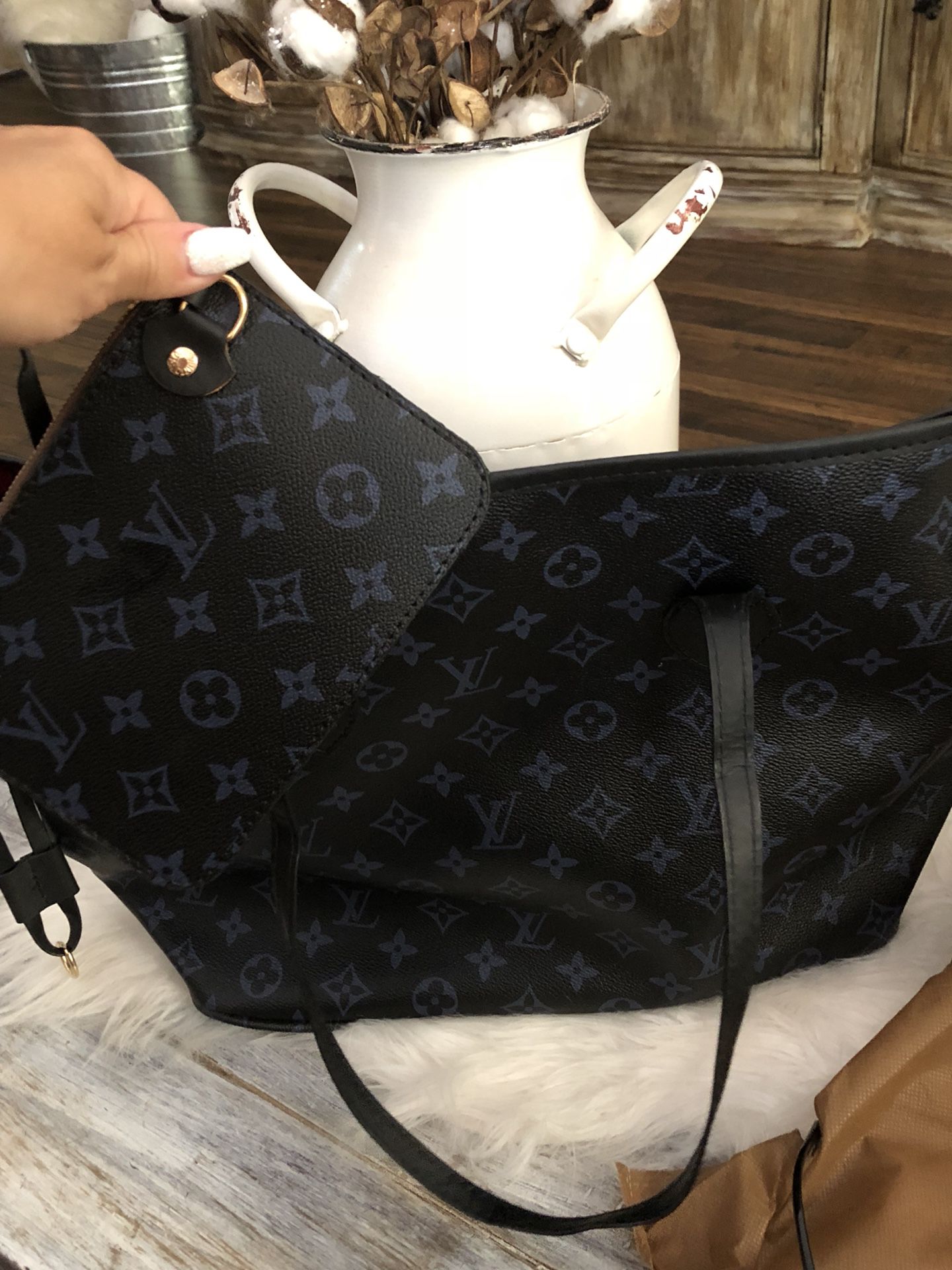 Louis Vuitton Neverfull for Sale in Fort Worth, TX - OfferUp