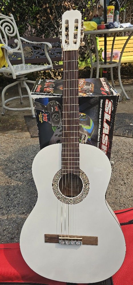 Acoustic White Guitar