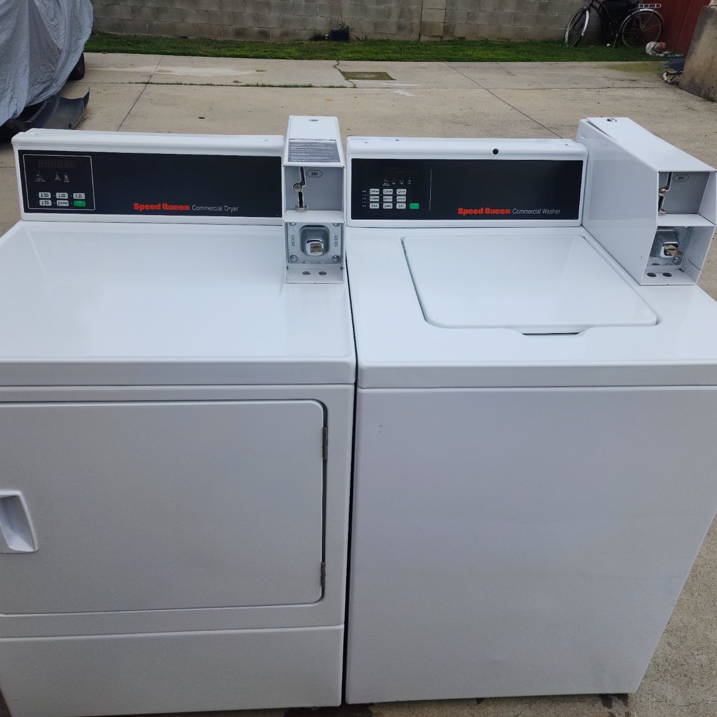 SPEED QUEEN COMMERCIAL WASHER AND GAS DRYER $1300 DELIVERED AND INSTALLED 90 DAY WARRANTY 