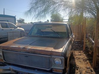 Short bed Chevy truck