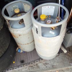 Forklift Propane Tanks 