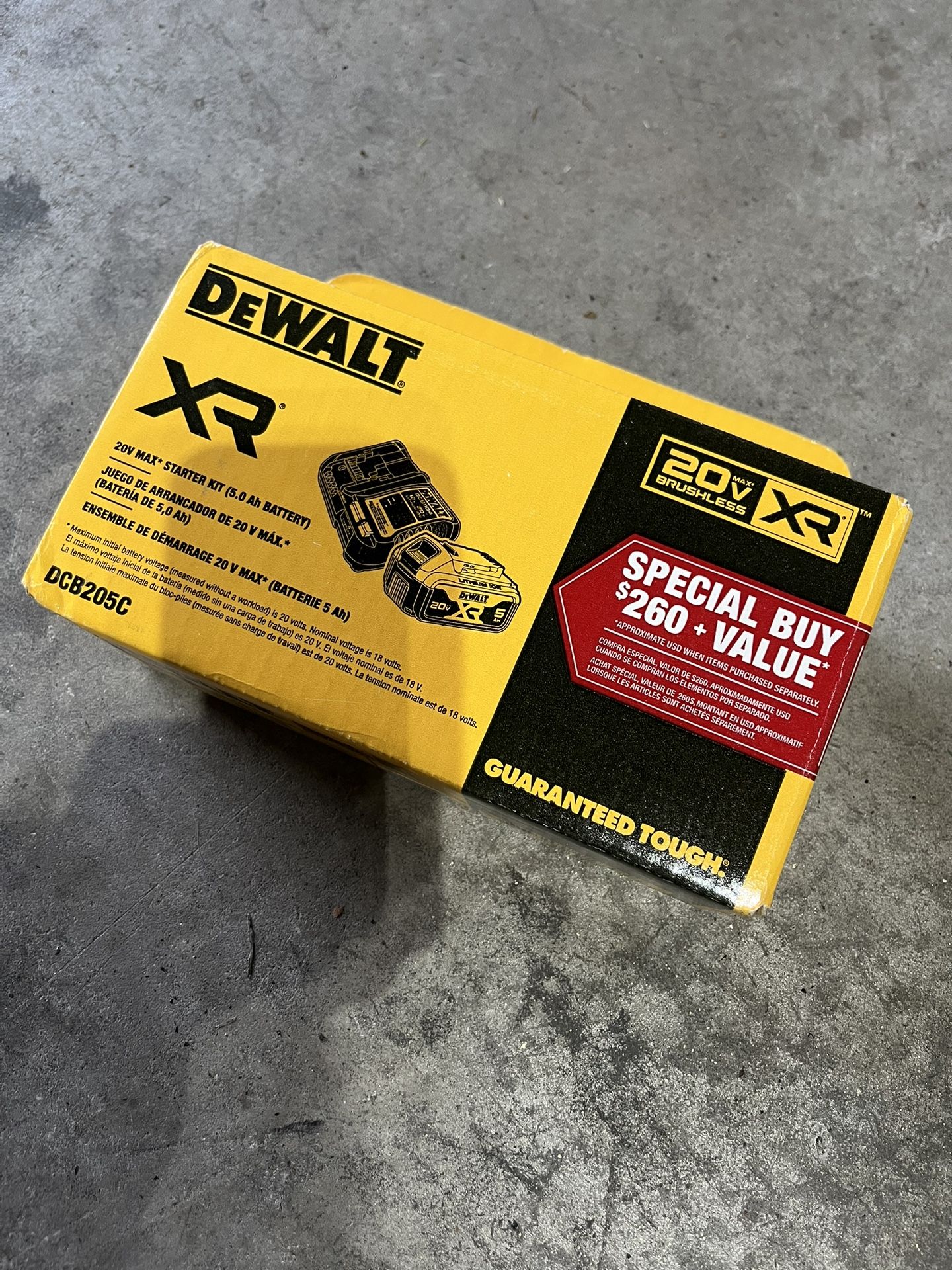 20-Volt Maximum XR 5.0 Ah Battery Pack and Charger