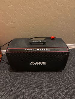 Alesis Strike Amp 8 (2000-watt)