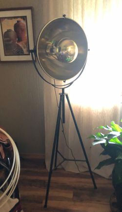 Pottery barn standup lamp