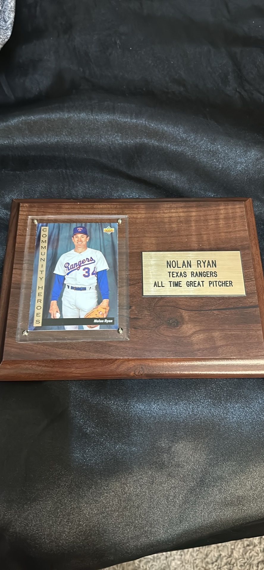 VTG Nolan Ryan baseball card