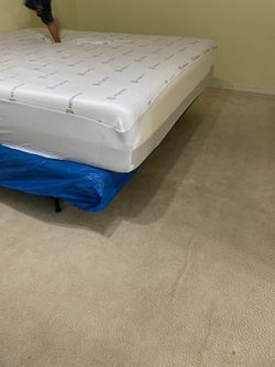 Queen Size Thick Pillow Top Bed Can Deliver 