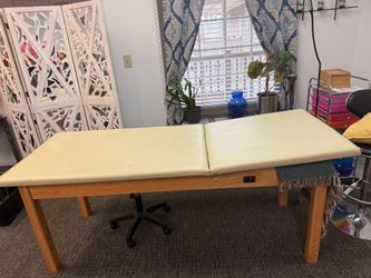 Massage Table (stationary)