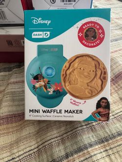 Moana Disney Dash Mini Waffle Maker