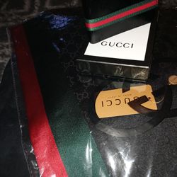 Gucci Wallet & Silk scarf