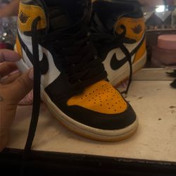 Black Yellow Jordan’s For Boys 