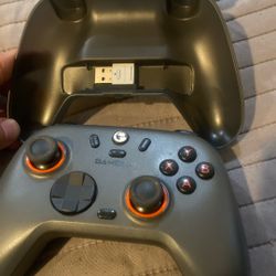 Just Trying To Sell This Controller Jst Use For 4 Times 