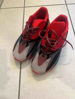 Yeezy 700