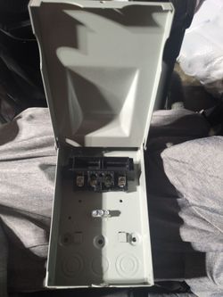 Ac disconnect
