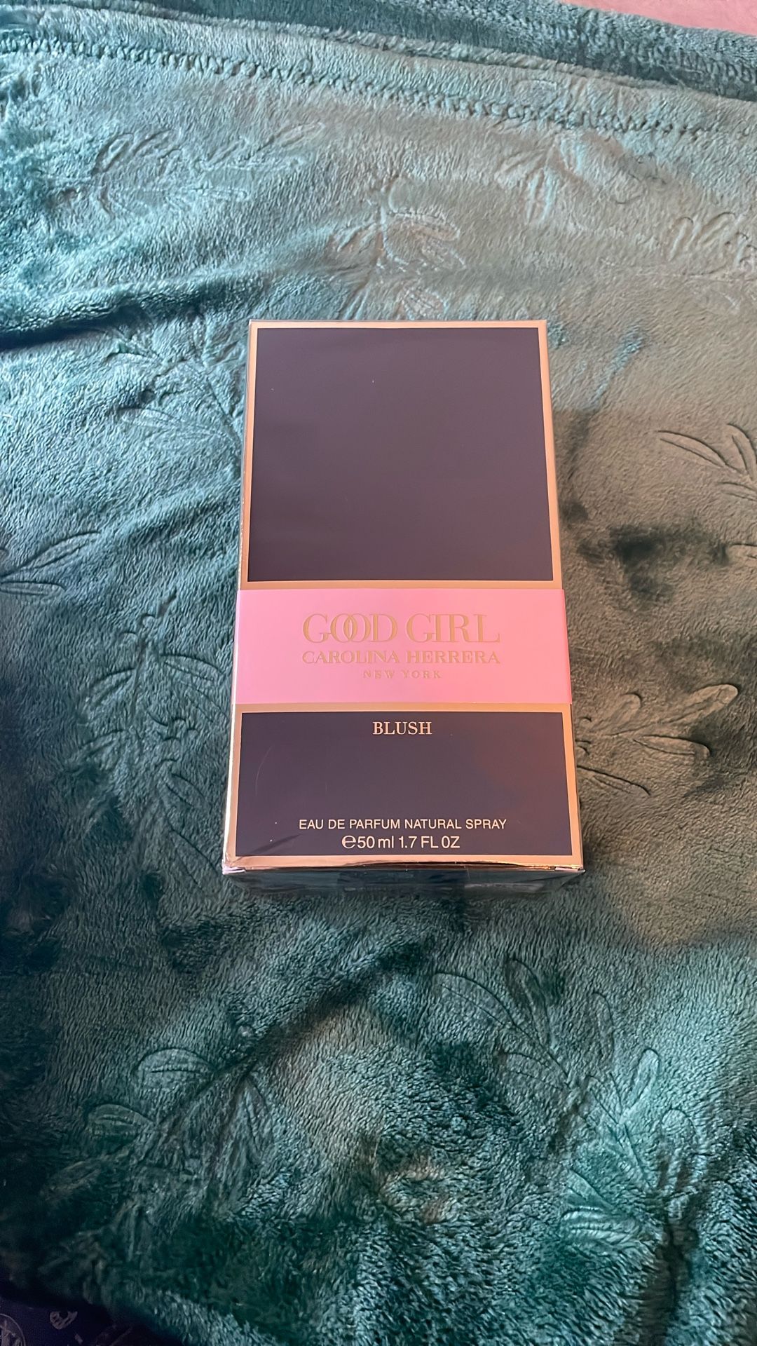 GOOD GIRL Carolina Herrera New York