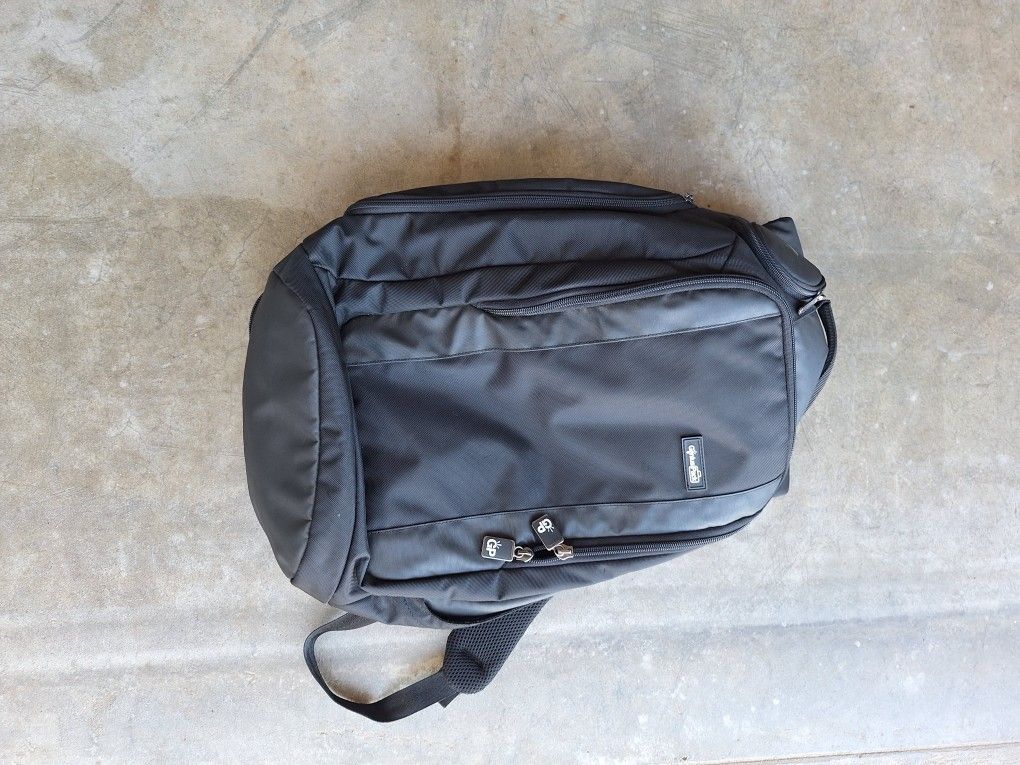 Genius Pack Travel Backpack with Integrated Garment Suiter