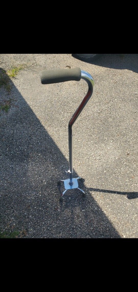 Like New RMS Quad Adjustable CANE with 4 Pronged Base