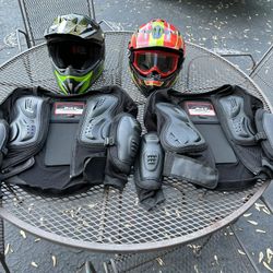 Kids Off-road Atv  Riding Gear, 2 Helmet, 2 Sets Of Protection Pads, Of Gear, 1 Pair Of Goggles