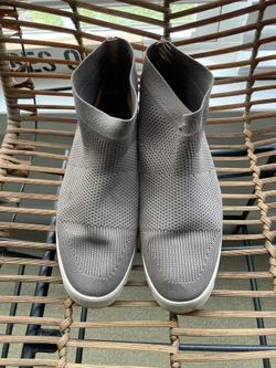 Women Bernie Mev dress boot size 8