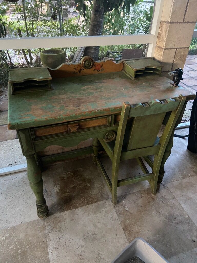 Brand new desk top and chair antique wooden varnished