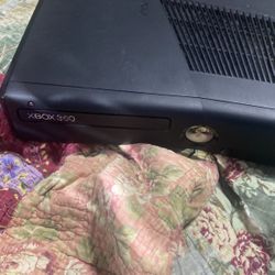 Xbox 360 Kinect With Controller And Games