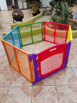 Kids playpen