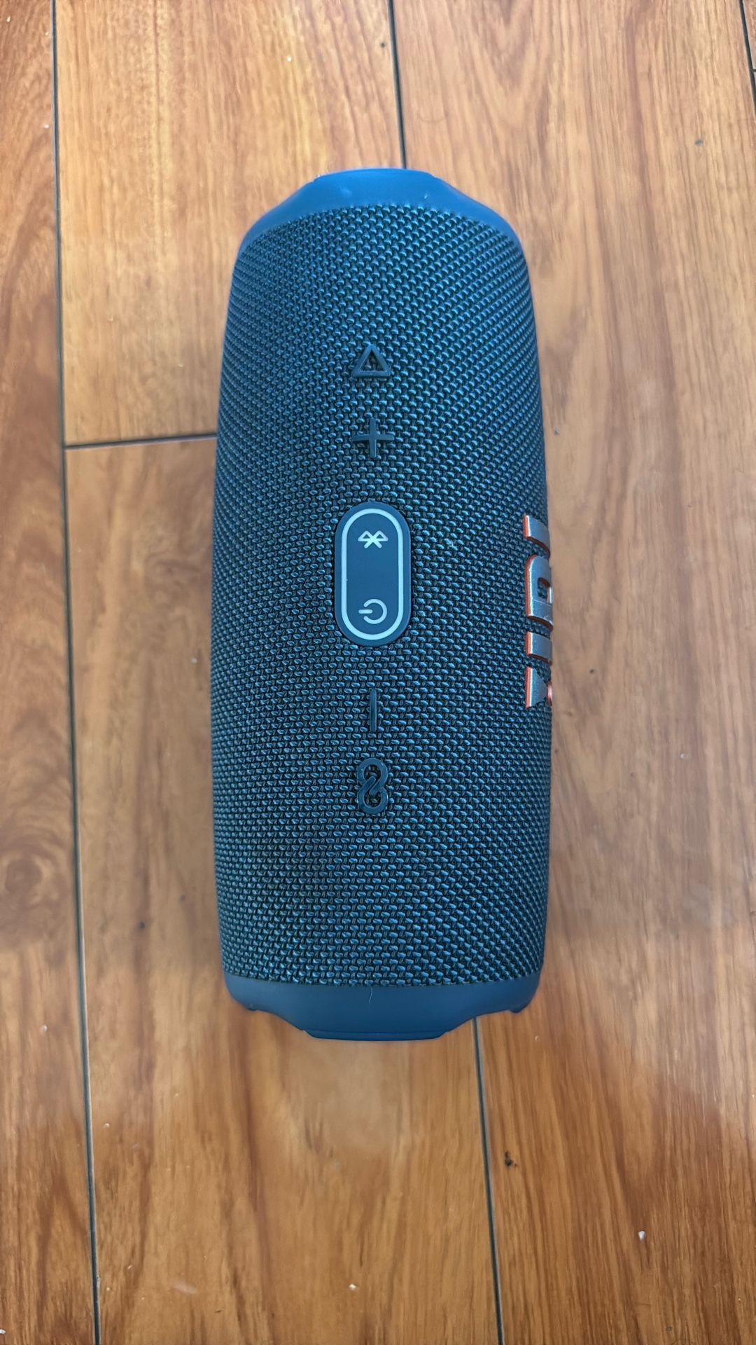 JBL Charge 5 Speaker