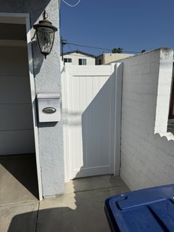 Vinyl Gates