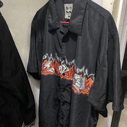 VINTAGE BUTTON UP 