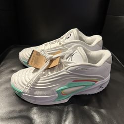 Luka Basketball Shoes Size 10