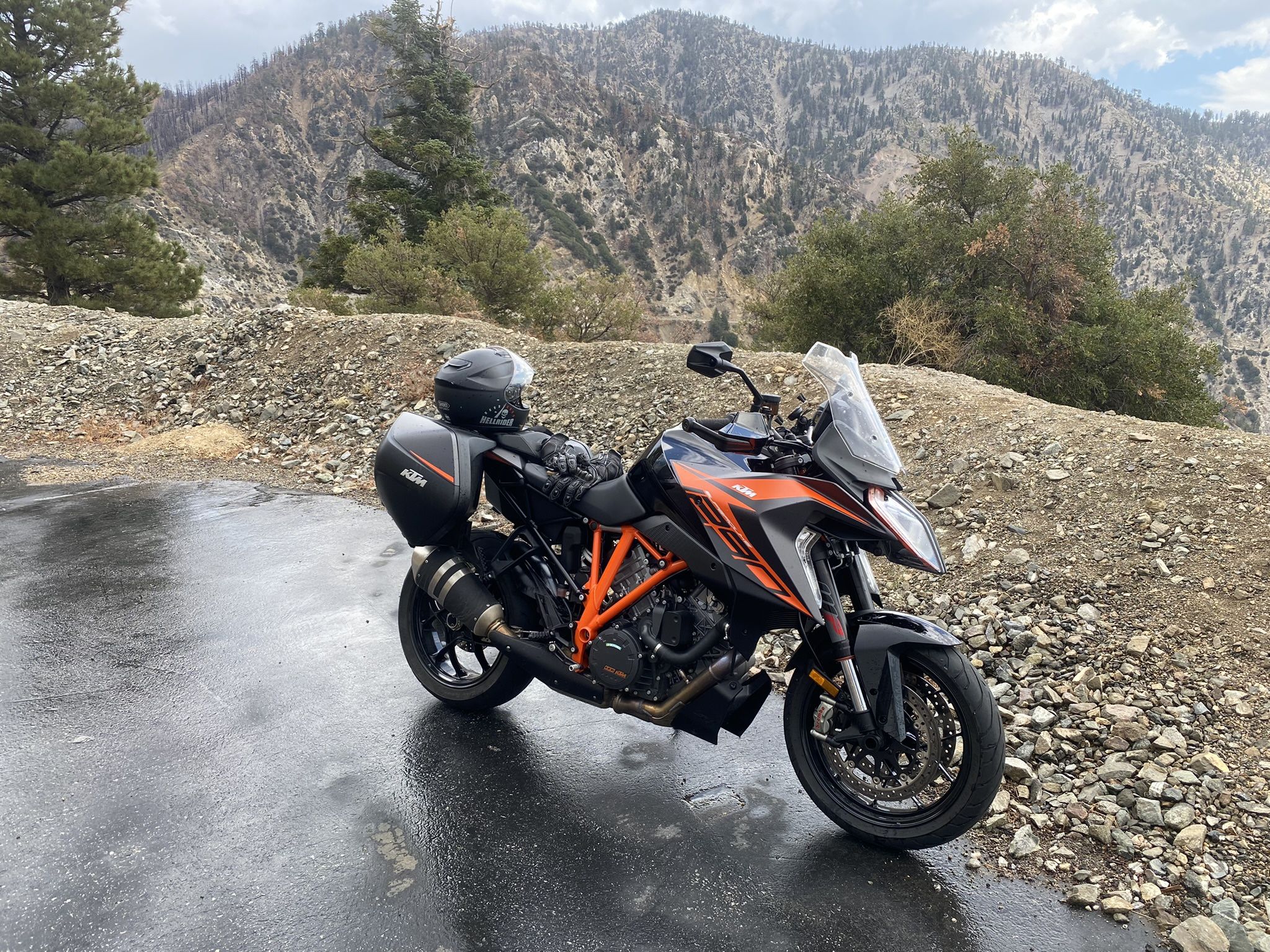 2020 KTM 1290 Superduke GT 
