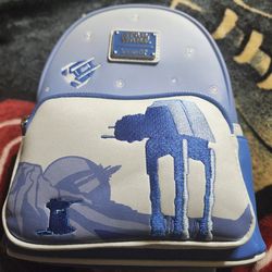STAR WARS LOUNGEFLY BRAN NEW