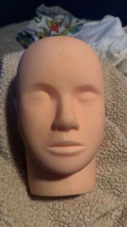 Eye lash Mannequin