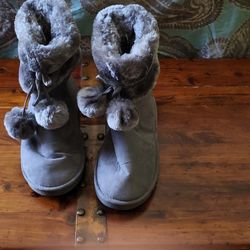 Brand New Boots Size 8