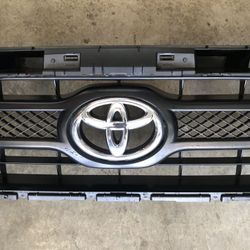 2012-2015 Tacoma Grille