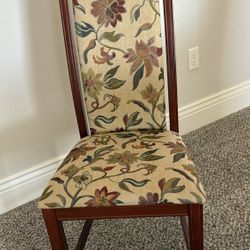4 Upholstered Chairs 