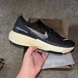 Nike Black Invincible Zoom X
