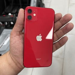 iPhone 11 64GB Unlocked $349 Cash Or Card!!