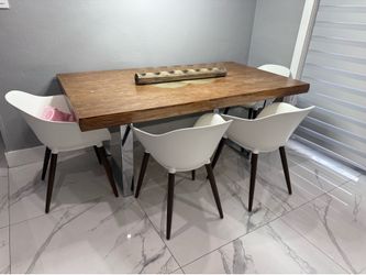 Dinning table