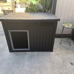 Dog House 