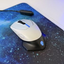 Alienware Gaming Mouse, Wireless/Wired. 