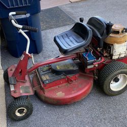 Snapper Riding Mower With Mulching Deck