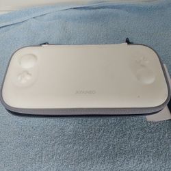 Ayaneo 2S 7840U 32GB 2TB Ryzen 7 System